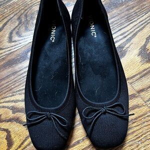 Vionic Women's Black Bow Flats